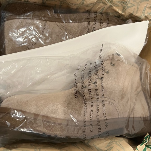 Eastland Goldsmith Plain Toe Boots - Picture 6 of 6